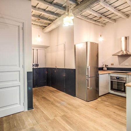 روما Stylish And Spacious Apartment Next To The Colosseum المظهر الخارجي الصورة